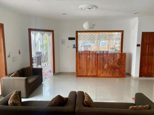 Alaika Maafushi Hotel Exterior photo